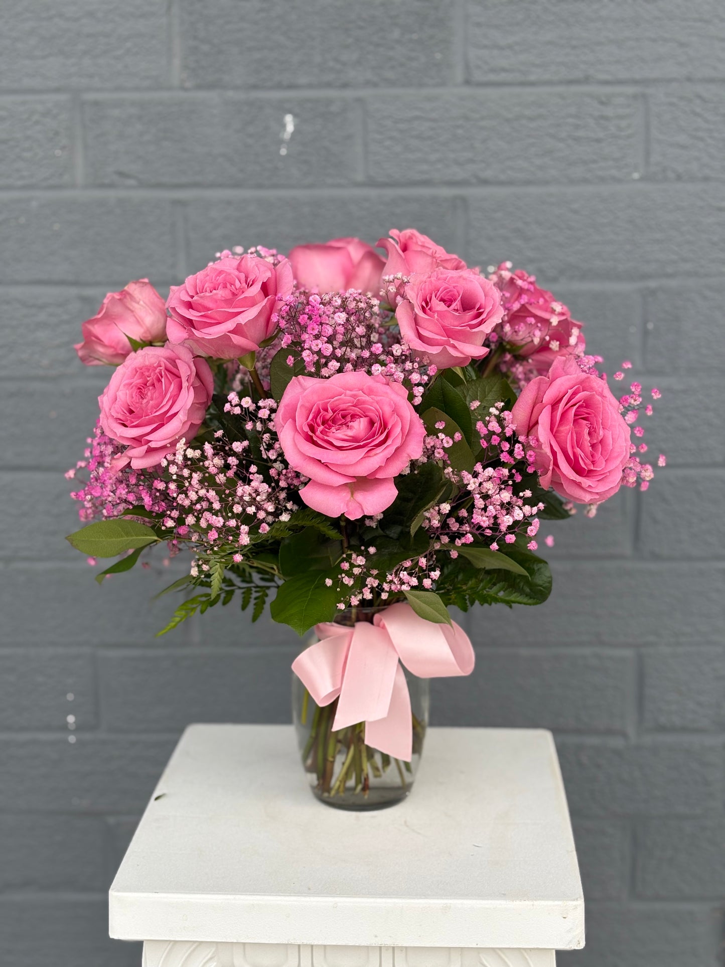 12 Pinktastic Roses